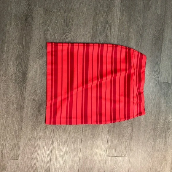 Banana Republic Red Striped Pencil Skirt - Picture 3 of 5